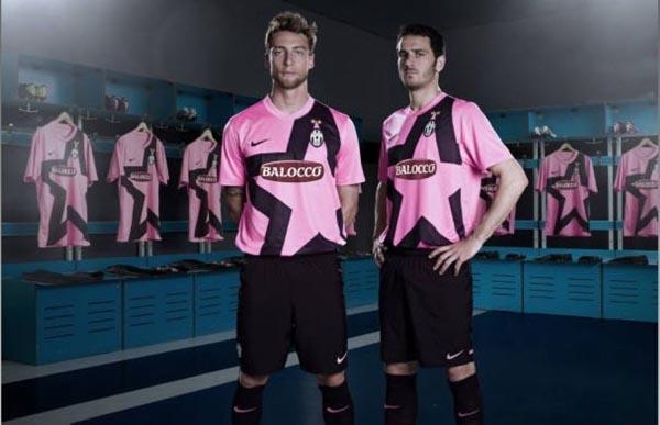 辽宁男篮，昨晚比赛用了一名新人，表现不错，但很快又被换了下去